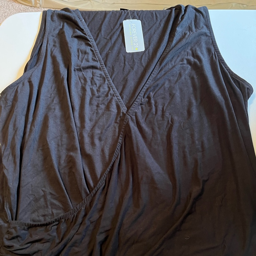Forever 21+ black sleeveless shirt